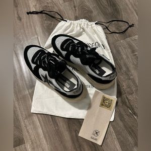 Brand New Never Worn Golden Goose Runners